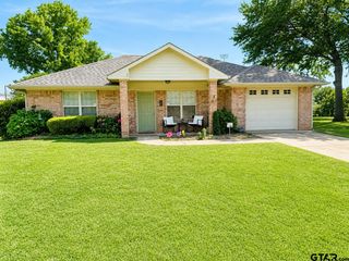 114 Westpark, Pittsburg, TX 75686