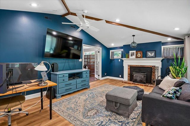 4950 BONNIEWOOD DR, Shady Side, MD 20764