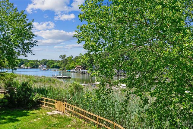 4950 BONNIEWOOD DR, Shady Side, MD 20764
