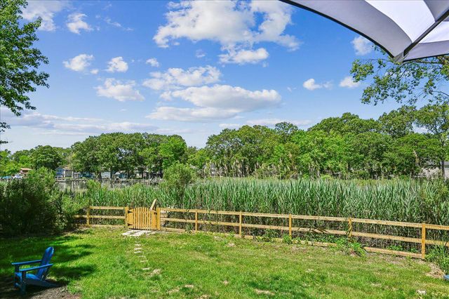 4950 BONNIEWOOD DR, Shady Side, MD 20764