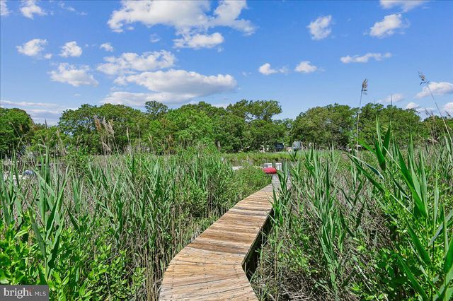 4950 BONNIEWOOD DR, Shady Side, MD 20764