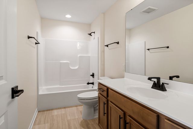 2034 W 75th Place 38, Merrillville, IN 46410