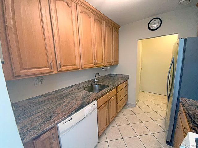 26910 Grand Central Parkway 33Y, Floral Park, NY 11005