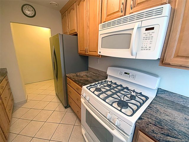 26910 Grand Central Parkway 33Y, Floral Park, NY 11005