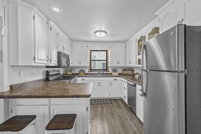 1204 THORNDALE STREET, Green Bay, WI 54304