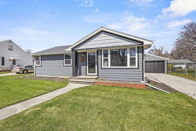 1204 THORNDALE STREET, Green Bay, WI 54304