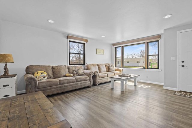 1204 THORNDALE STREET, Green Bay, WI 54304
