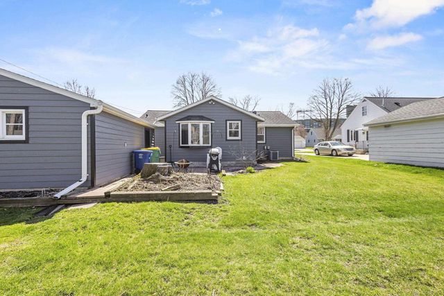1204 THORNDALE STREET, Green Bay, WI 54304