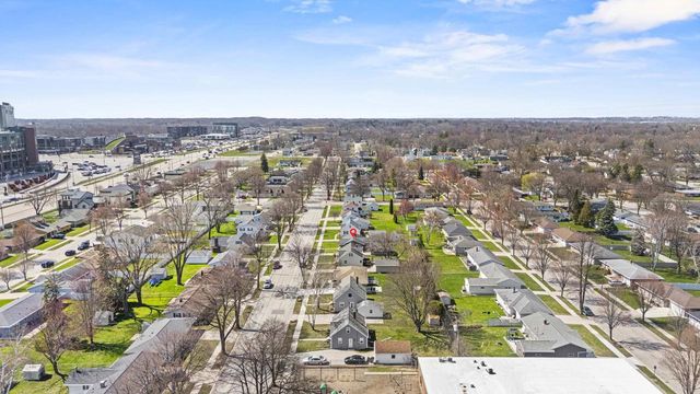 1204 THORNDALE STREET, Green Bay, WI 54304
