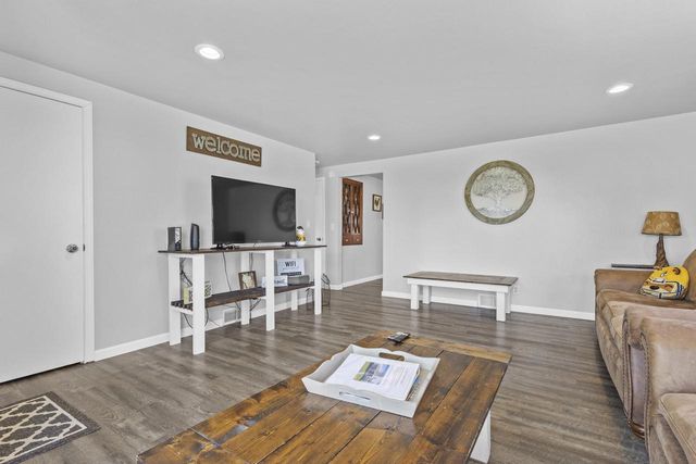 1204 THORNDALE STREET, Green Bay, WI 54304
