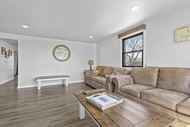 1204 THORNDALE STREET, Green Bay, WI 54304