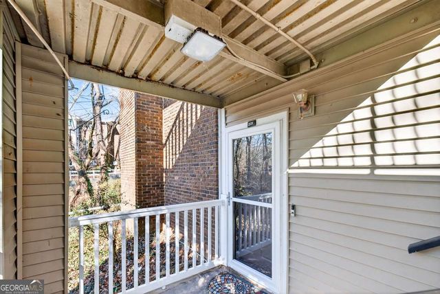 201 Barrington Hills Drive, Atlanta, GA 30350