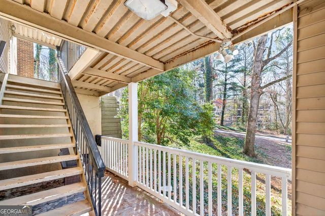201 Barrington Hills Drive, Atlanta, GA 30350