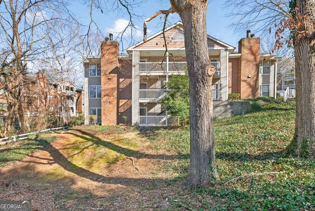 201 Barrington Hills Drive, Atlanta, GA 30350