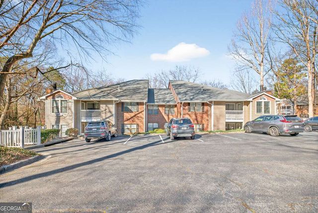 201 Barrington Hills Drive, Atlanta, GA 30350