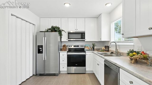 4218 Forrest Hill Road A, Colorado Springs, CO 80907