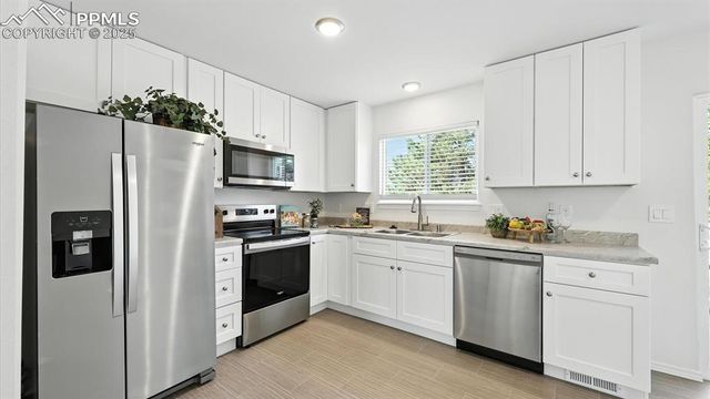 4218 Forrest Hill Road A, Colorado Springs, CO 80907