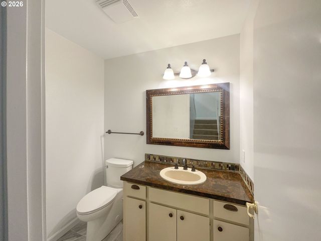 3101 MCNARY Pkwy 12, Lake Oswego, OR 97035