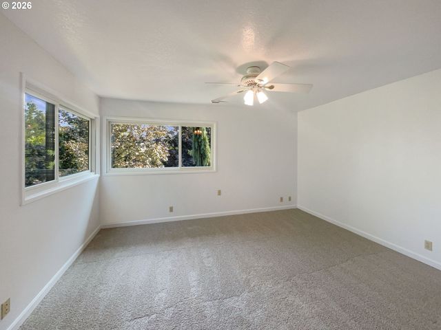 3101 MCNARY Pkwy 12, Lake Oswego, OR 97035