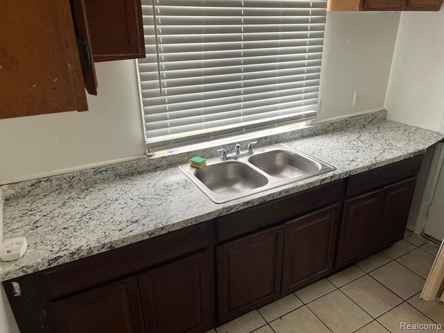 3756 Ash Street, Inkster, MI 48141