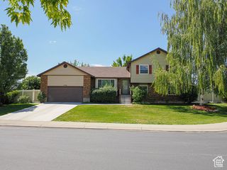 3369 W PORTER CIR, West Jordan, UT 84084