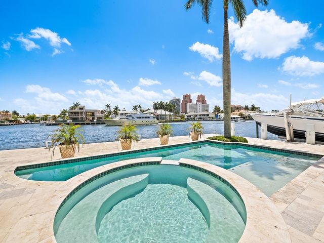 2898 NE 26th Street, Fort Lauderdale, FL 33305