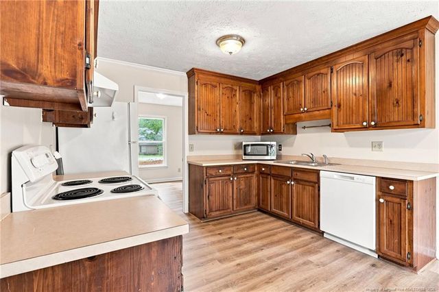 924 E Winds Lane, Fayetteville, NC 28311