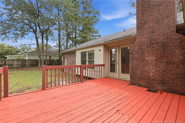 924 E Winds Lane, Fayetteville, NC 28311