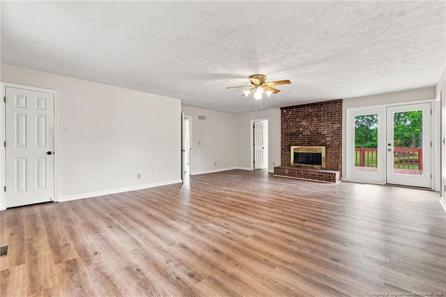 924 E Winds Lane, Fayetteville, NC 28311