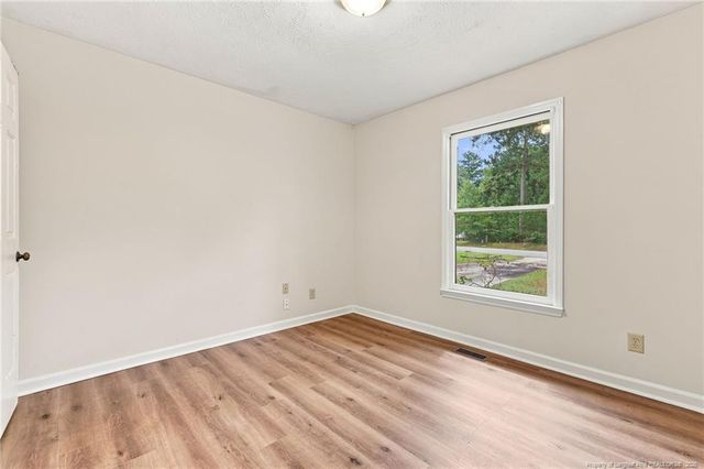 924 E Winds Lane, Fayetteville, NC 28311