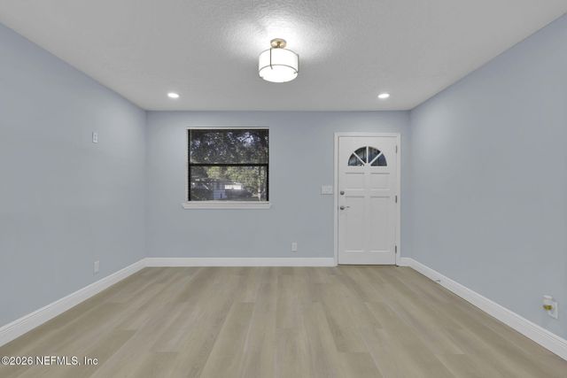 2531 E BURLINGAME Drive, Jacksonville, FL 32211