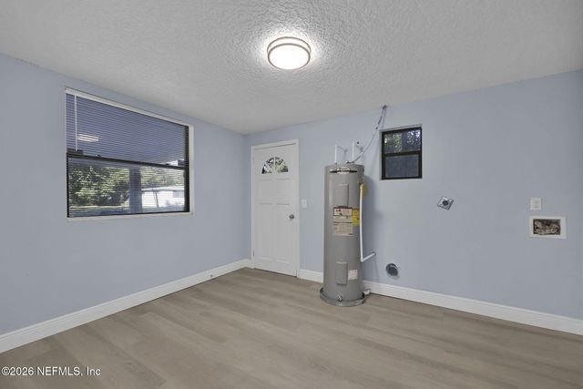 2531 E BURLINGAME Drive, Jacksonville, FL 32211