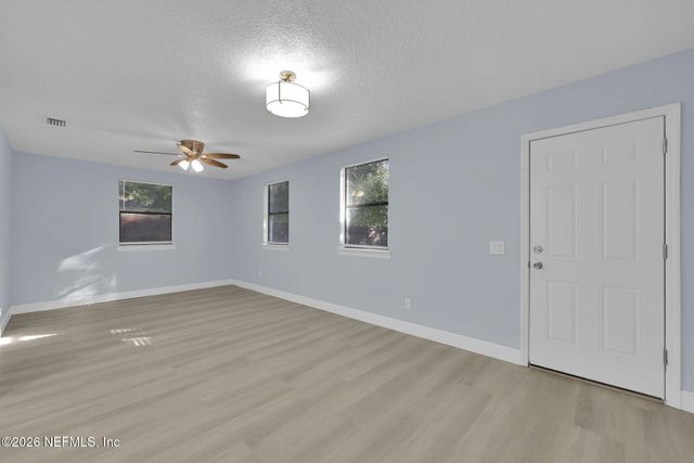 2531 E BURLINGAME Drive, Jacksonville, FL 32211