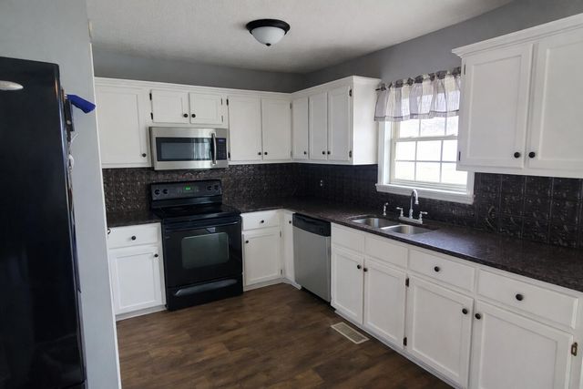 594 Sycamore Drive, Bronston, KY 42518