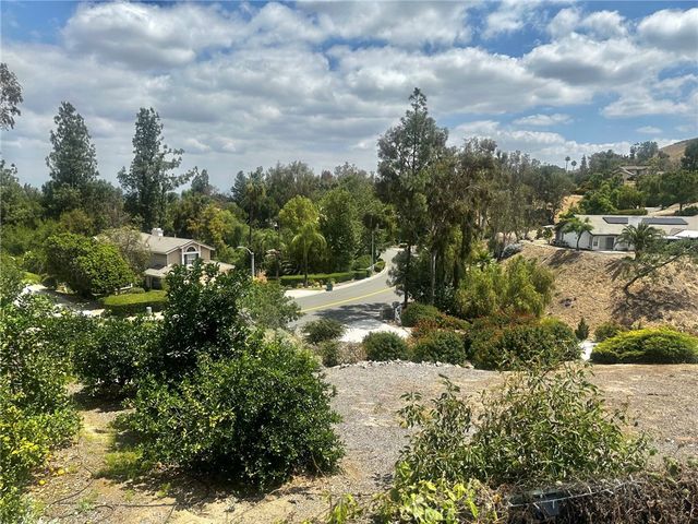 11056 Orchard View Lane, Riverside, CA 92503