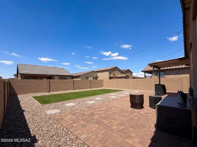 10484 W Washburn Street, Marana, AZ 85653