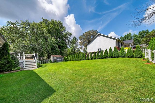 7101 Coram Drive, St Louis, MO 63129