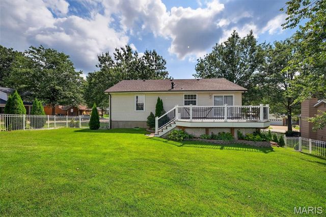 7101 Coram Drive, St Louis, MO 63129