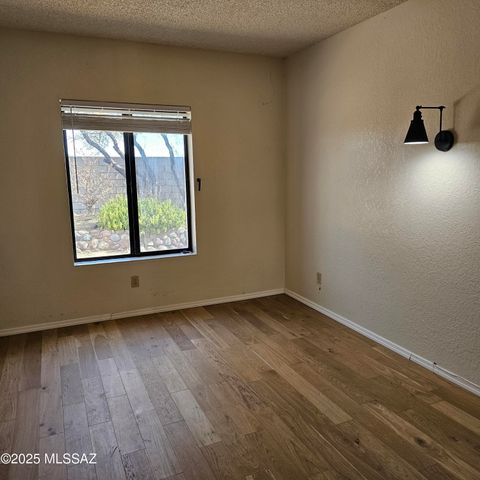 958 Via Puebla, Rio Rico, AZ 85648