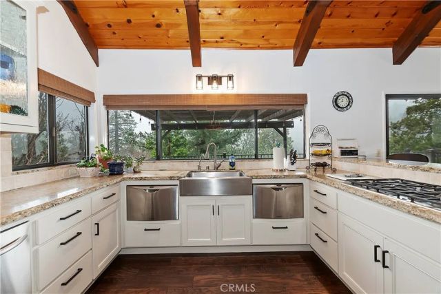 26603 Hillcrest Lane, Lake Arrowhead, CA 92352