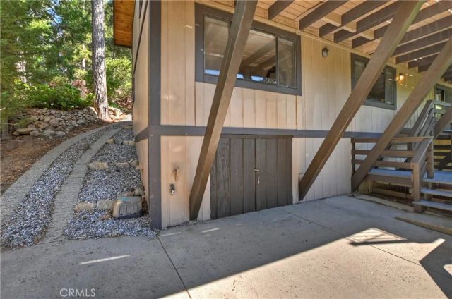26603 Hillcrest Lane, Lake Arrowhead, CA 92352