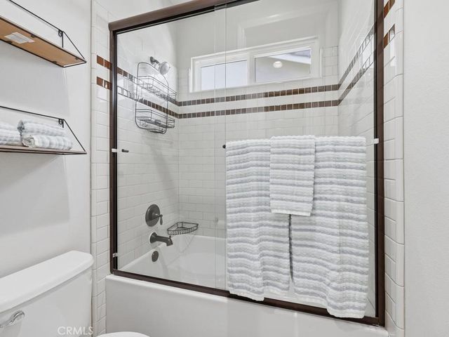 8 Willow Way, Lake Forest, CA 92630