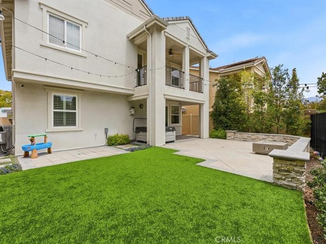 8 Willow Way, Lake Forest, CA 92630