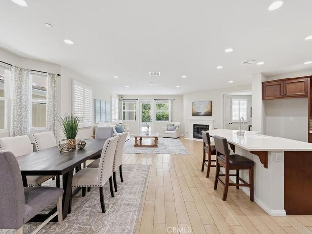 8 Willow Way, Lake Forest, CA 92630