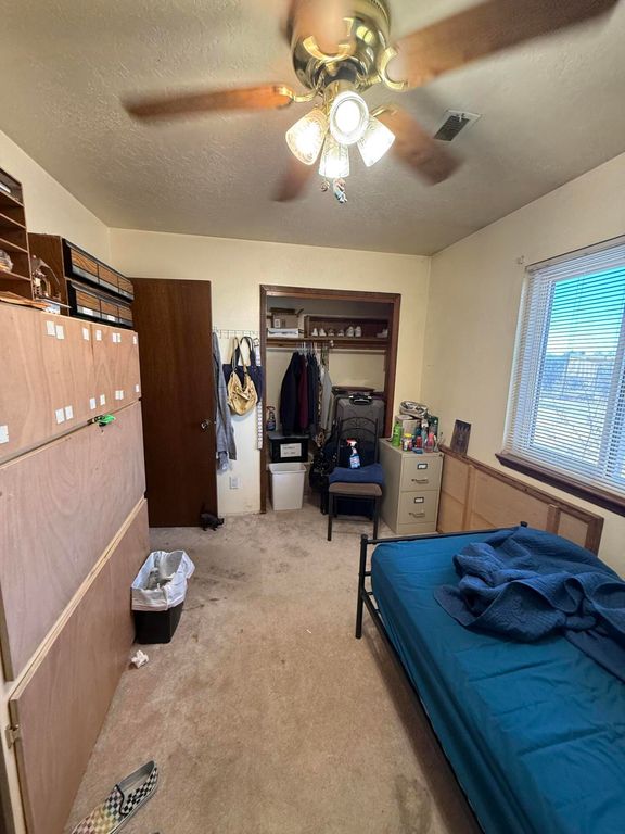 Image 23 of property listing at 107 2nd Street SE, Rio Rancho, NM 87124