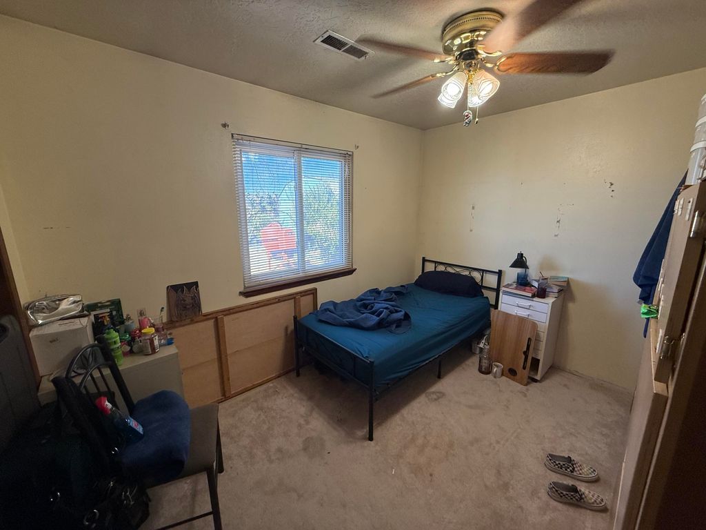 Image 24 of property listing at 107 2nd Street SE, Rio Rancho, NM 87124