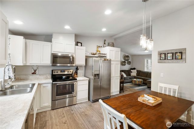 138 Sherwood Lane, Packwood, WA 98361