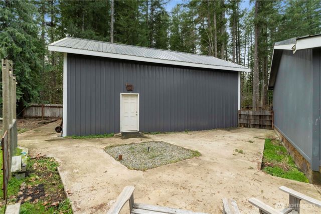 138 Sherwood Lane, Packwood, WA 98361