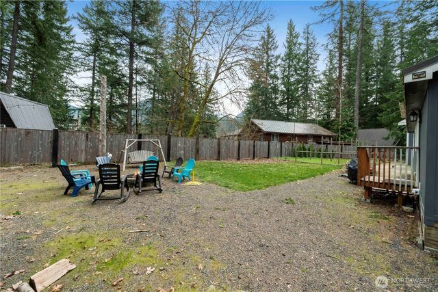 138 Sherwood Lane, Packwood, WA 98361