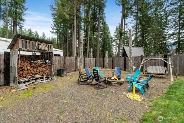 138 Sherwood Lane, Packwood, WA 98361